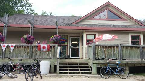 Victoria Beach Grocery & General Store